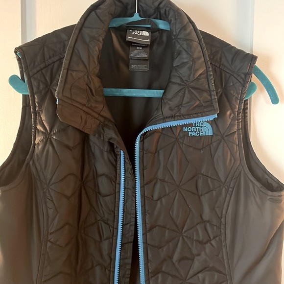The North Face vest - Picture 3 of 8